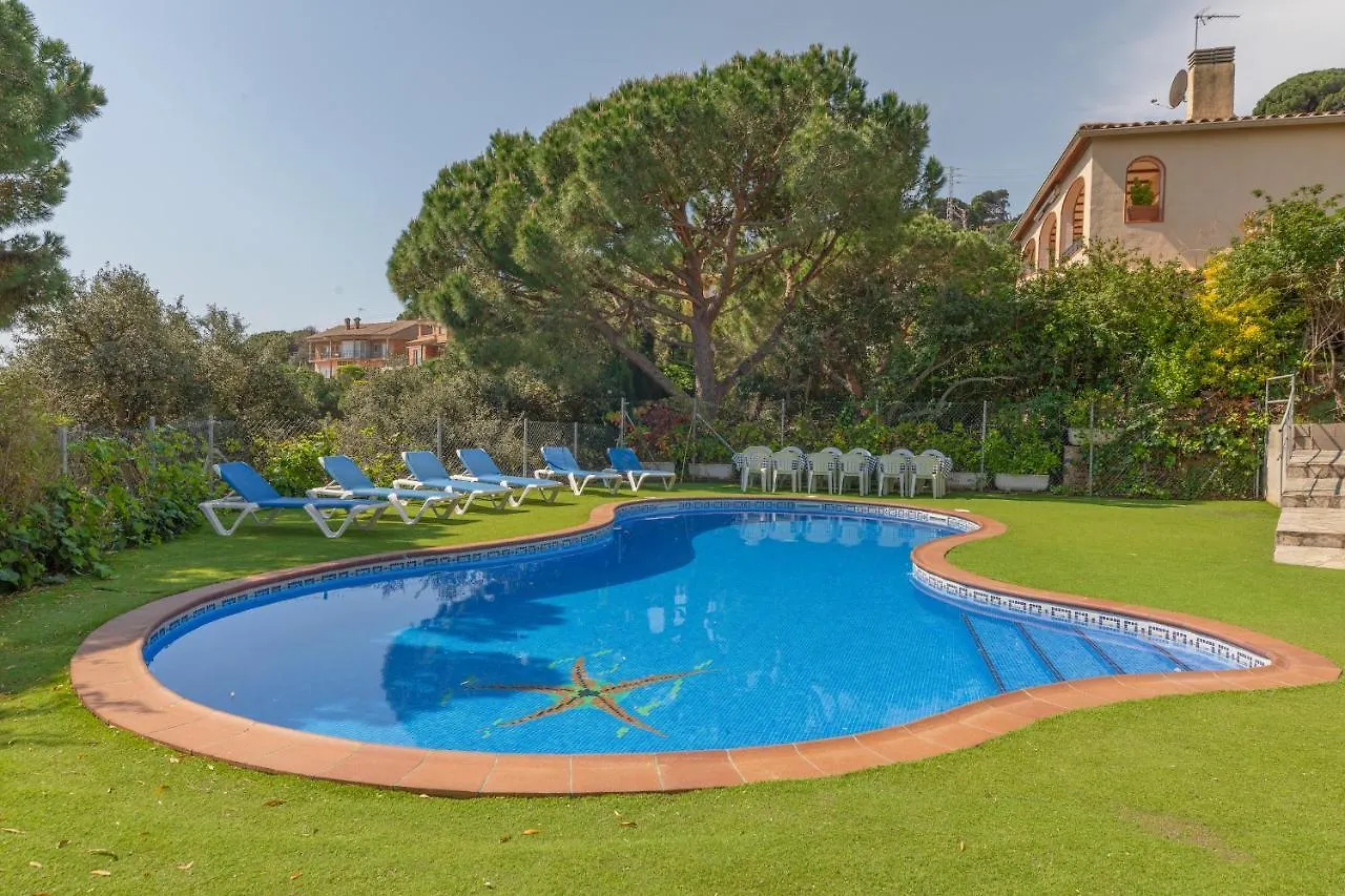 Vila Hauzify I Casa Suredes Platja d'Aro 0*,  Španělsko